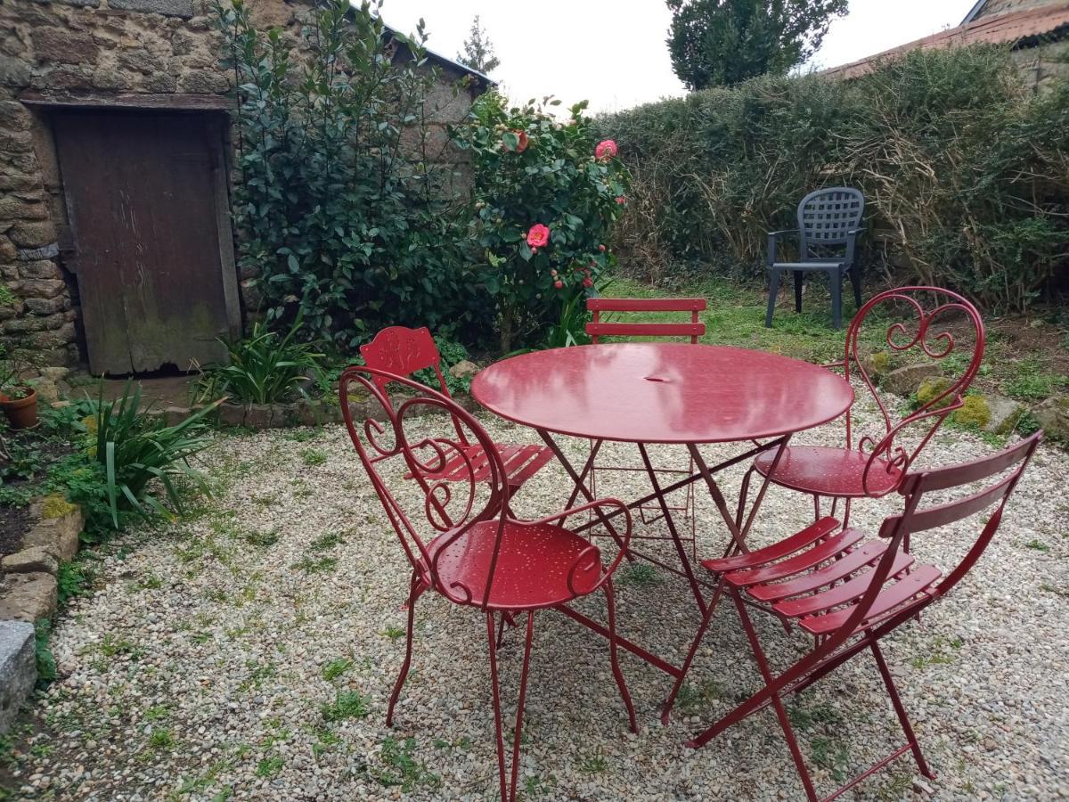 Gite Les Trefles Proche De La Plage En Baie Du Mont St Michel Carolles Exterior foto